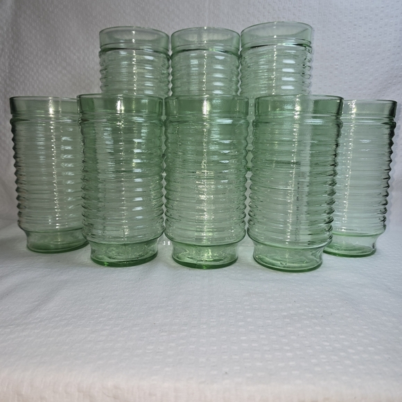 ANCHOR HOCKING PARK LAND GREEN RIDGED GLASSES/TUMBLERS SET OF 8 EUC VINTAGE - Picture 1 of 6